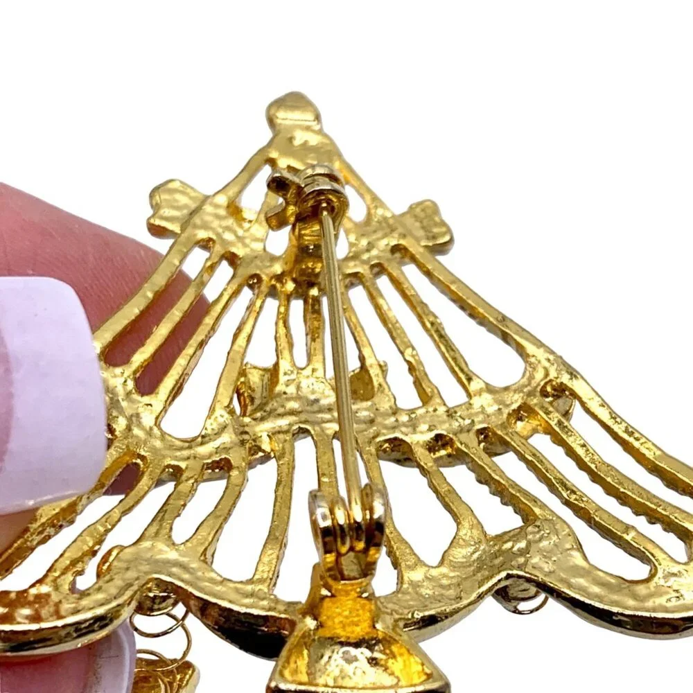 Vintage Gold Tone Enamel Christmas Tree Brooch Pin Spring Red Rhinestone Bows